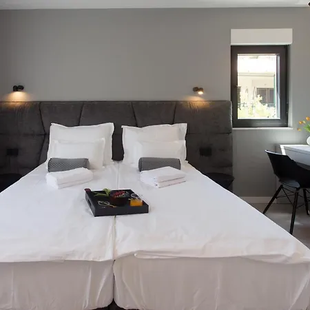 Beachfront House Olbia With Private Parking شقة *