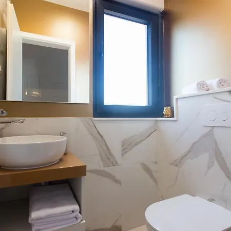 شقة Beachfront House Olbia With Private Parking *