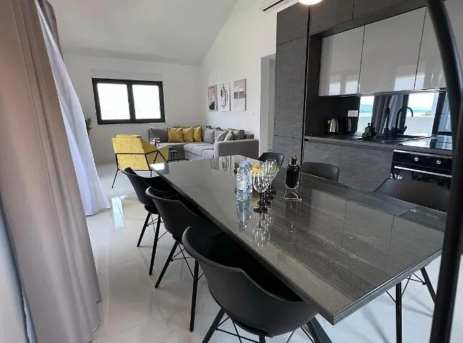 Beachfront House Olbia With Private Parking Appartamento