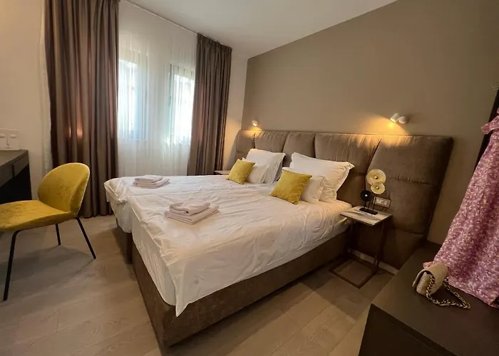 Beachfront House Olbia With Private Parking Trogir