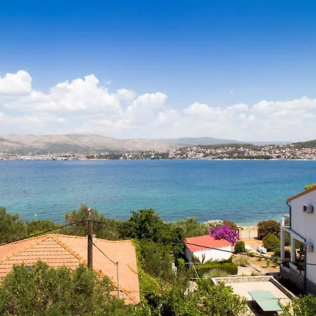 Beachfront House Olbia With Private Parking דירה טרוגיר