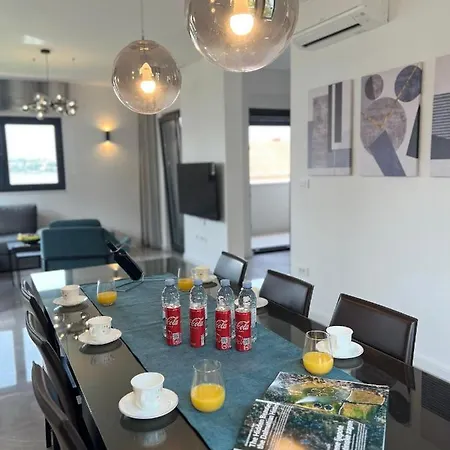 Beachfront House Olbia With Private Parking Apartment Trogir