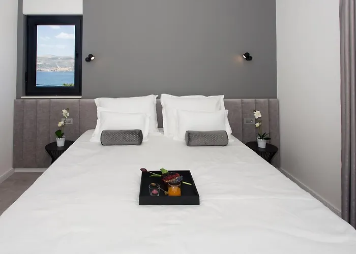 Apartment Beachfront House Olbia With Private Parking Trogir