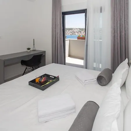 Beachfront House Olbia With Private Parking Trogir