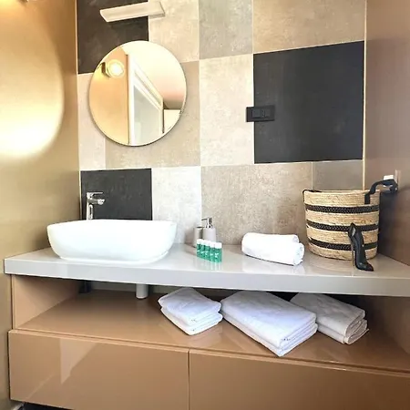 Beachfront House Olbia With Private Parking Appartement